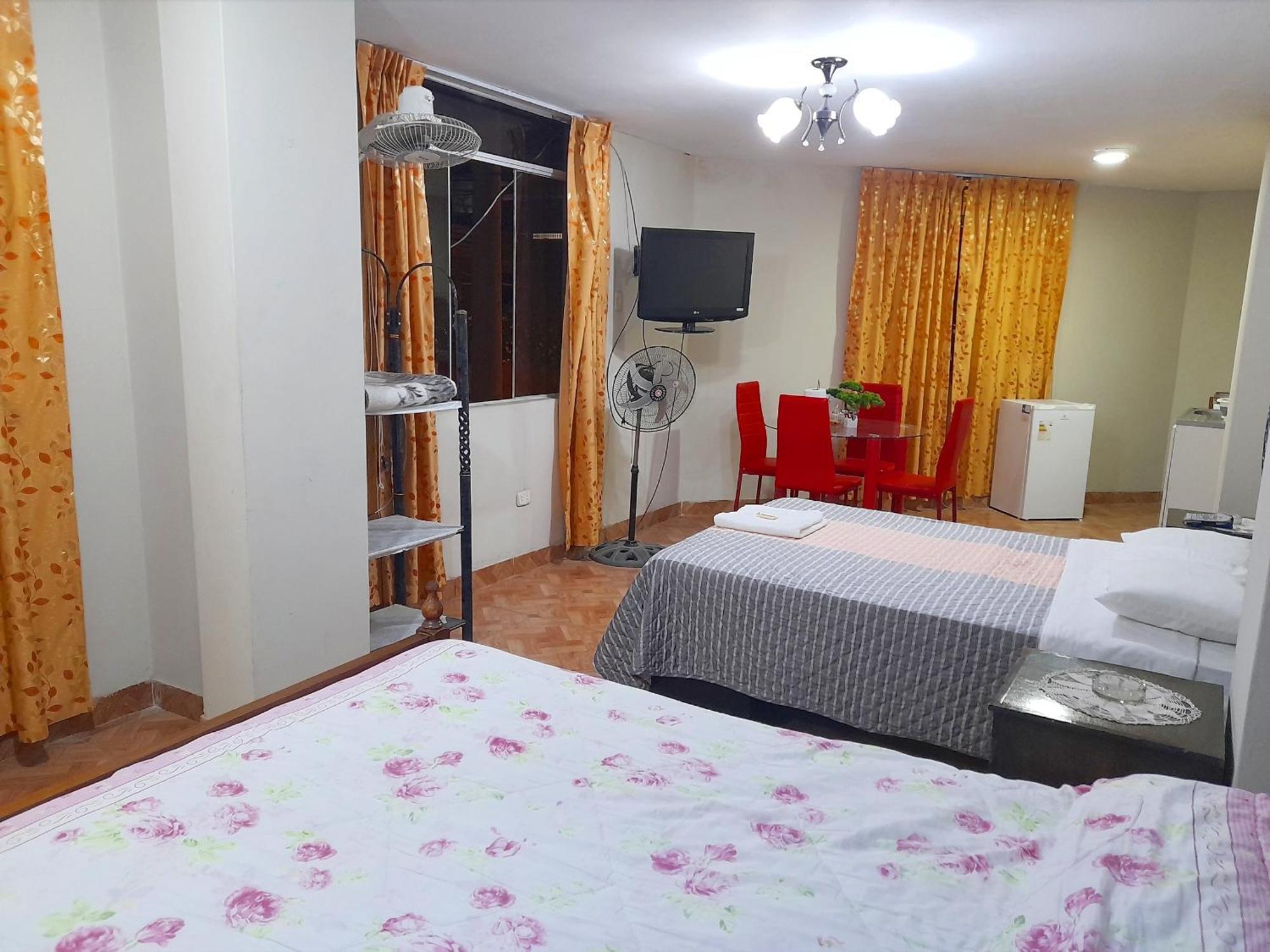 Travel House Hotel Ica Kültér fotó
