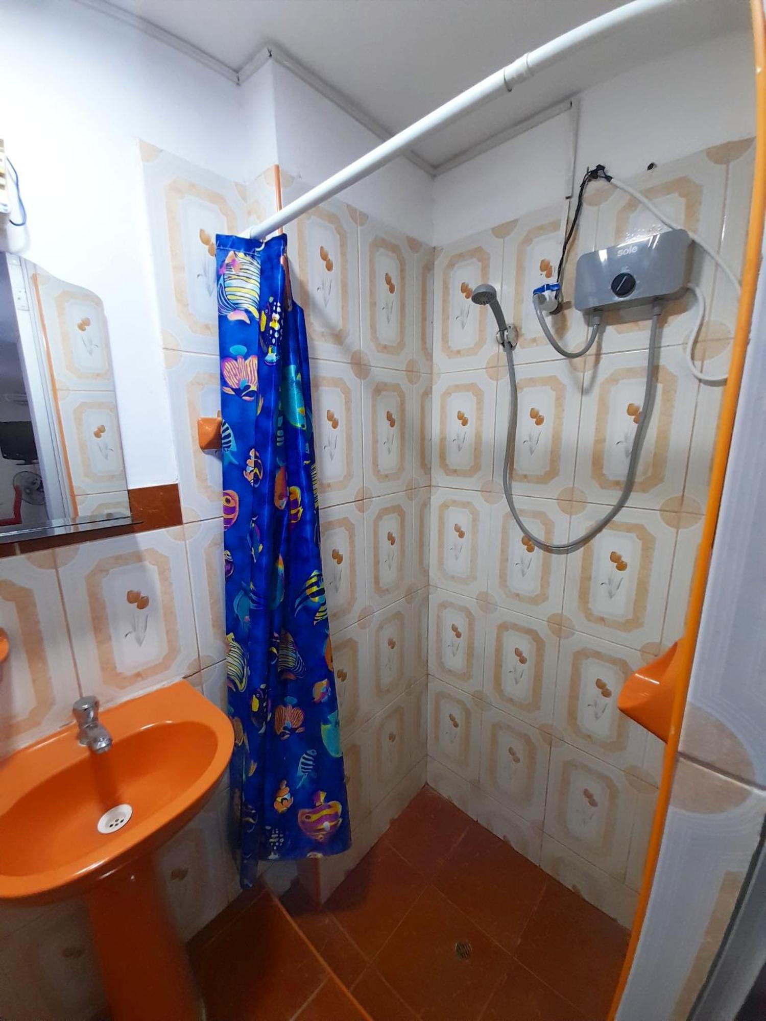 Travel House Hotel Ica Kültér fotó